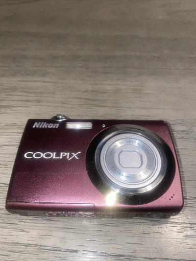 Nikon Coolpix S220 Image