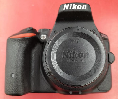 Nikon D5500 18-55 VR II Kit Image