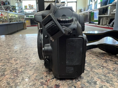 Nikon D80 Image