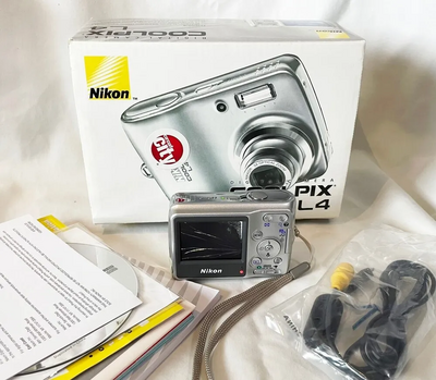 Nikon L4 Image