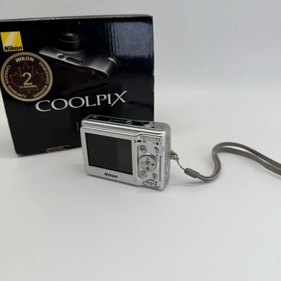 Nikon L11 Image