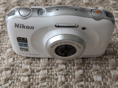 Nikon Coolpix s33 Image