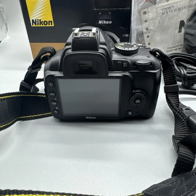 Nikon D3000 Image