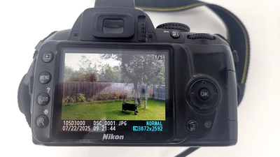 Nikon D3000 Image
