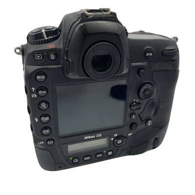 Nikon D5-b Image