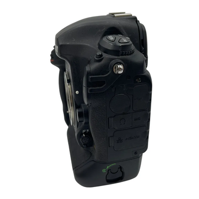 Nikon D5-b Image