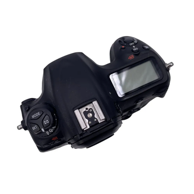 Nikon D5-b Image