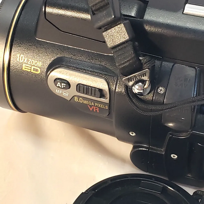 Nikon Coolpix 8800 Image