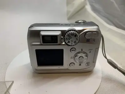 Nikon 4100 Image