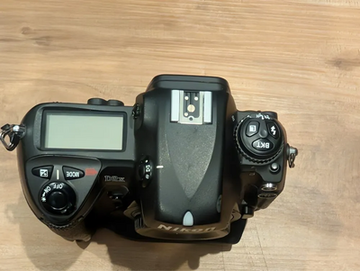 Nikon D1x Image