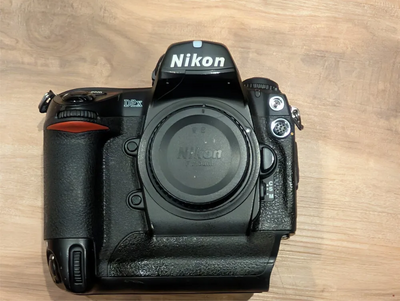 Nikon D1x Image