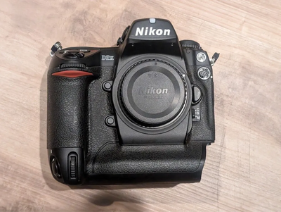 Nikon D1x Image