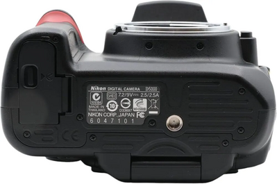 Nikon D5000 Image