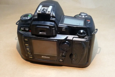 Nikon D70s Image
