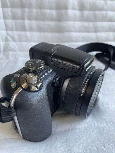 Olympus SP-560UZ Image