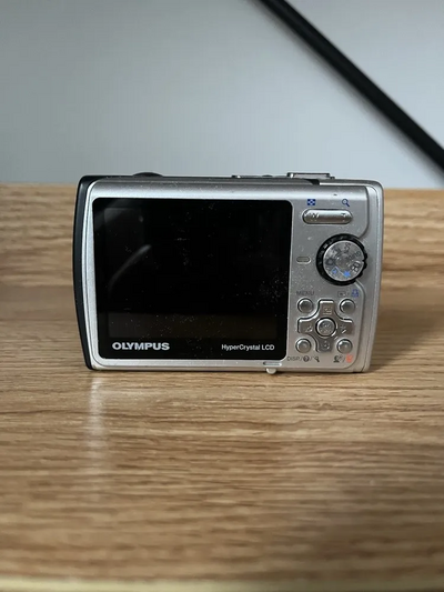 Olympus 850 SW Image
