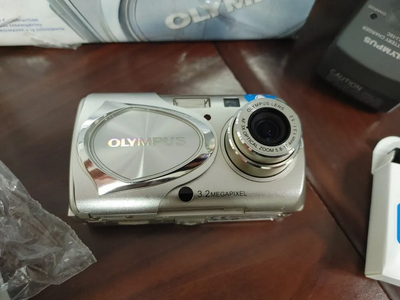 Olympus 300 Digital Image
