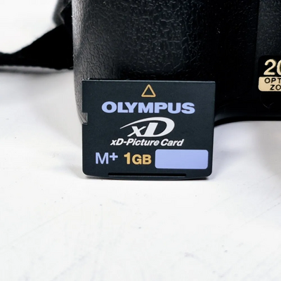 Olympus SP-570 UZ Image