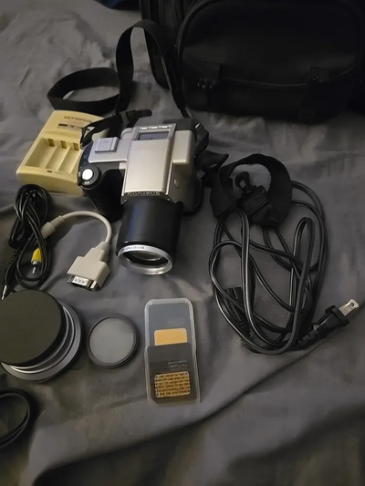 Olympus C-2500L Image
