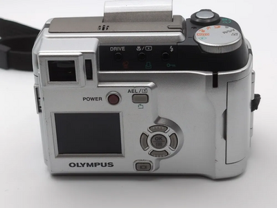 Olympus C-700 Ultra Zoom Image