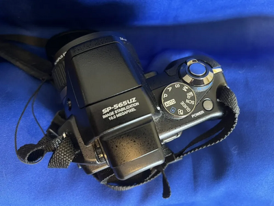 Olympus SP-565 UZ Image