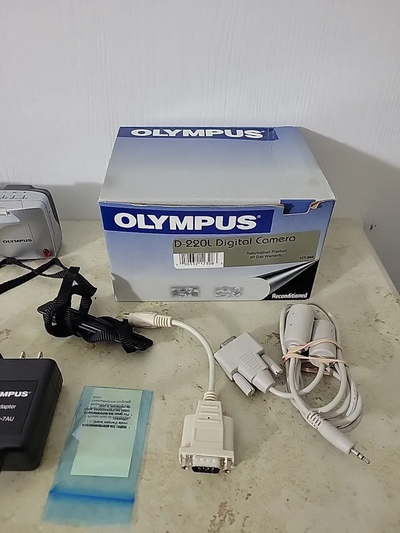 Olympus D-220L Image