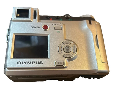 Olympus C-725 Ultra Zoom Image