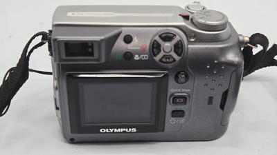 Olympus C-4000 zoom Image