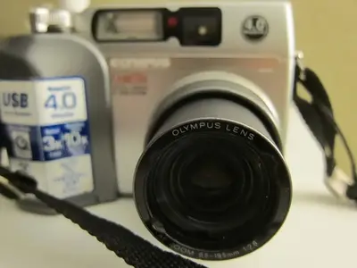 OM SYSTEM Olympus Camedia C-4000 Image