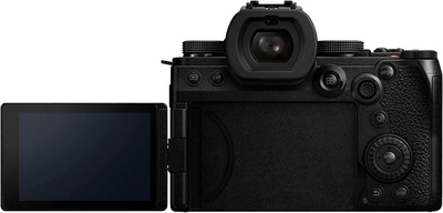Panasonic LUMIX S5IIX Image