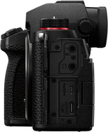 Panasonic LUMIX S5|4K Mirrorless Full-Frame |L-Mount | LUMIX S 20-60mm F3.5-5.6 Lens – (DC-S5KK) Image