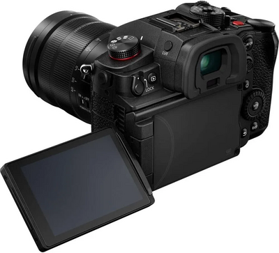 Panasonic LUMIX GH6 Mirrorless  with Unlimited Video Recording, Leica Lens Image