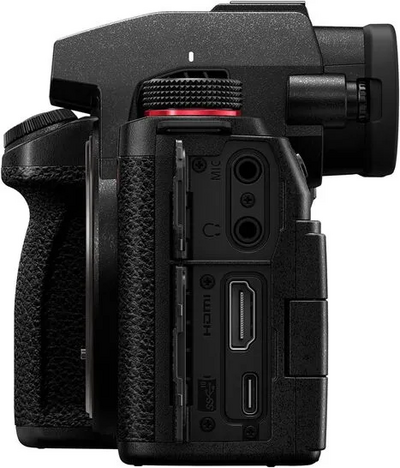 Panasonic S5M2 with Two Lens Kit Image