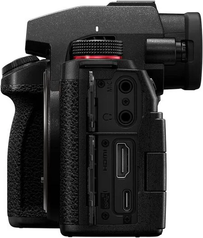 Panasonic LUMIX S5M2 Full Frame Mirrorless  with 20-60mm F3.5-5.6 L Mount Interchangeable Lens Image
