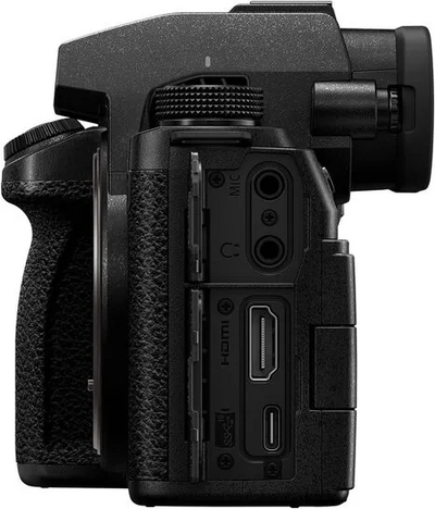 Panasonic S5M2X with Two Lens Kit Image