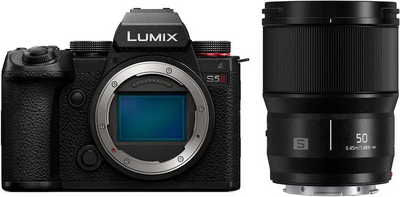 Panasonic LUMIX S5M2 Full Frame Mirrorless  with 20-60mm F3.5-5.6 L Mount Interchangeable Lens Image