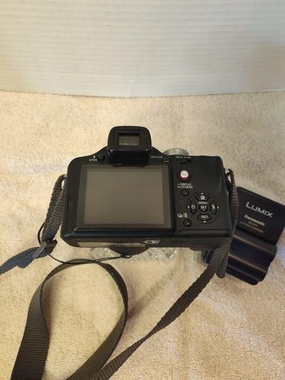 Panasonic FZ8 Image