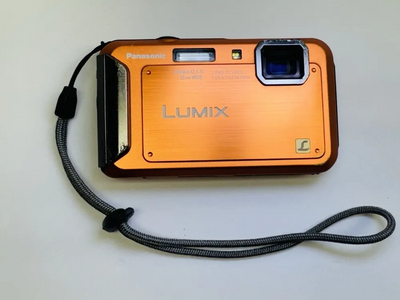 Panasonic DMC-TS20P-D Image
