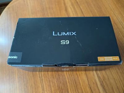 Panasonic Lumix s9 wide angle zoom lens kit Image