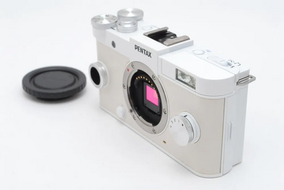 Pentax Q-S1 Image