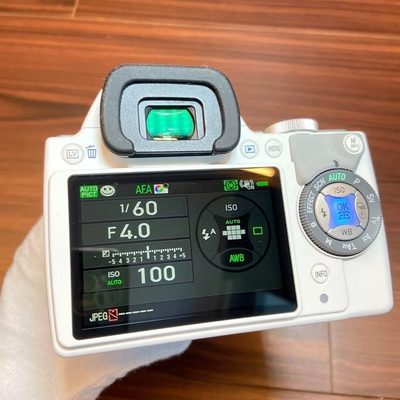 Pentax K-s1 Image