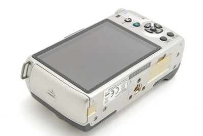 Pentax Q10 Image