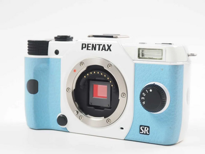 Pentax Q10 Image