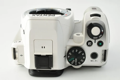 Pentax KS-2 White Image