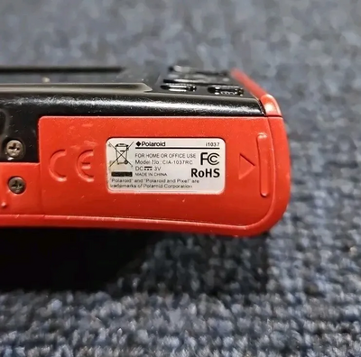 Polaroid I1037 Image