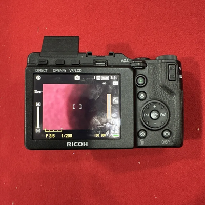 Ricoh Gxr+p10kit 28-300mm Image