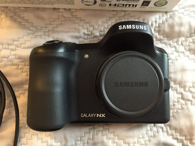 Samsung Galaxy NX Image