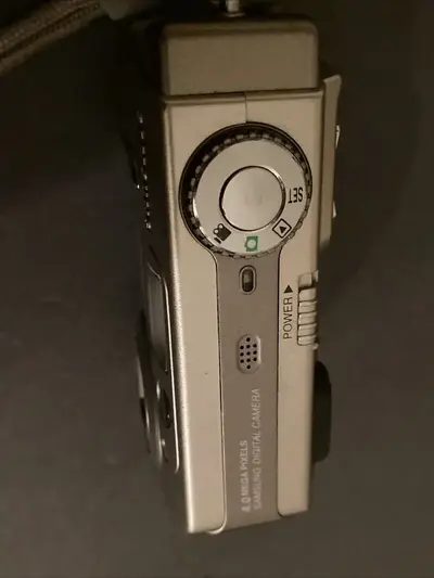 Samsung Digimax 240 Image