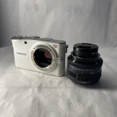 Samsung NX100 Image