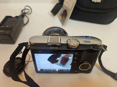 Samsung NX100 Image